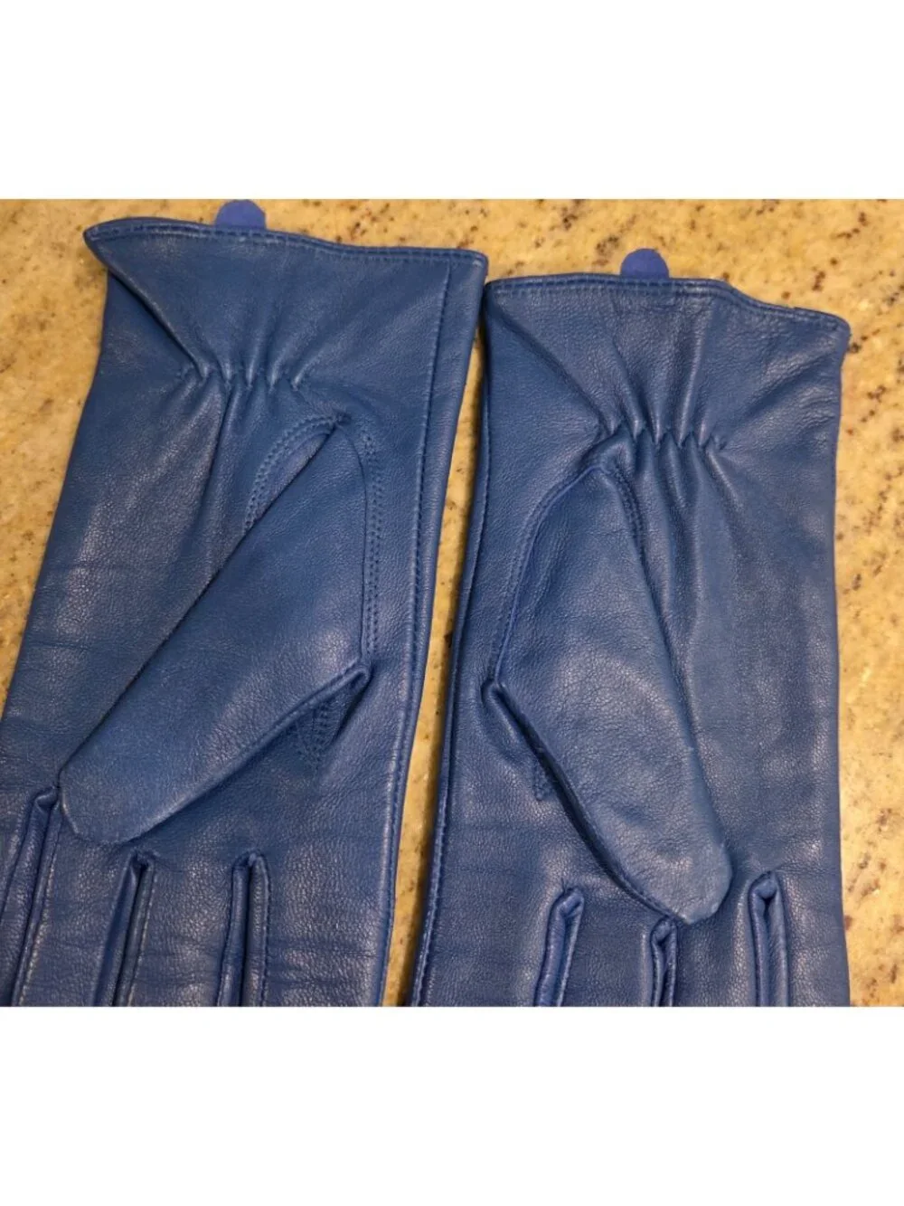 Womens Size S/M Blue Leather Lined Gloves